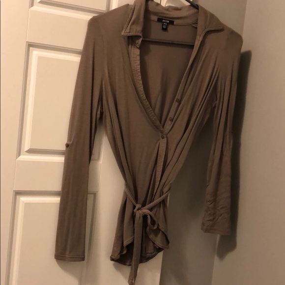 Button up tied Jacob shirt - Picture 4 of 4